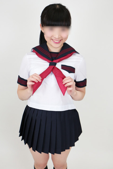夏紺セーラー服ラインカラー半袖上下セット(学販オリジナル・カフス付・学校制服・スカーフ付)着用イメージ赤ライン2